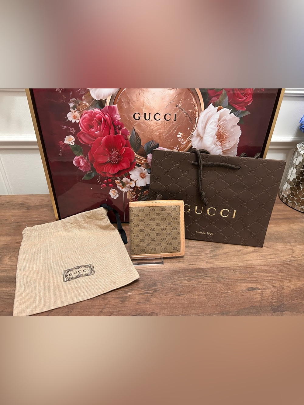 Gucci Vintage Tan and Brown Bifold Wallet with Dust and Gift Bag